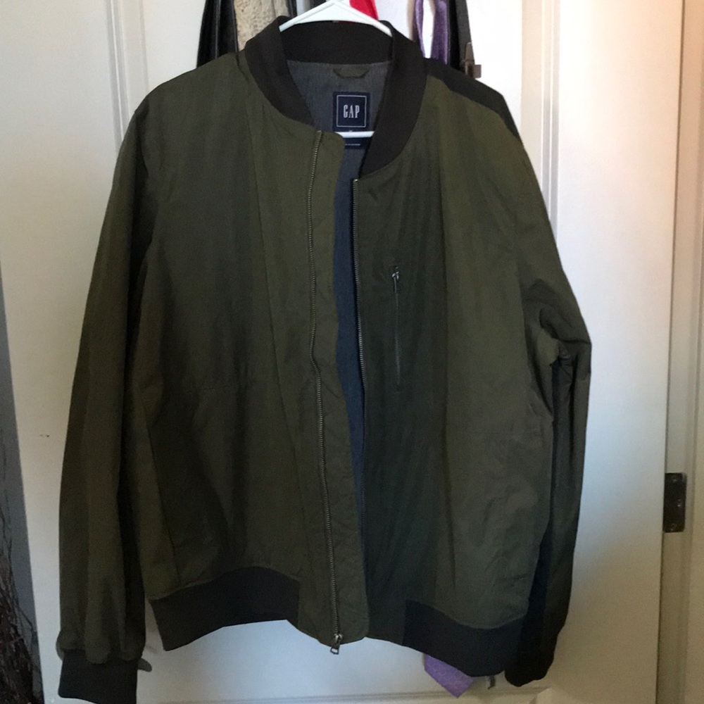 Bomber jacket